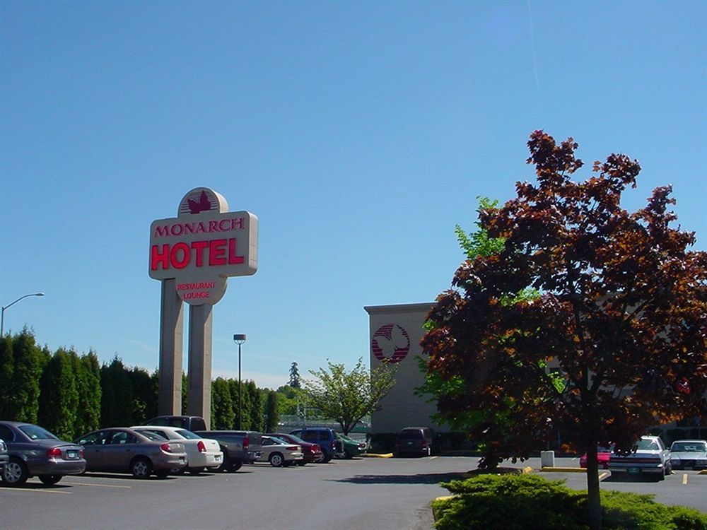 Monarch Hotel & Conference Center Clackamas Exterior photo